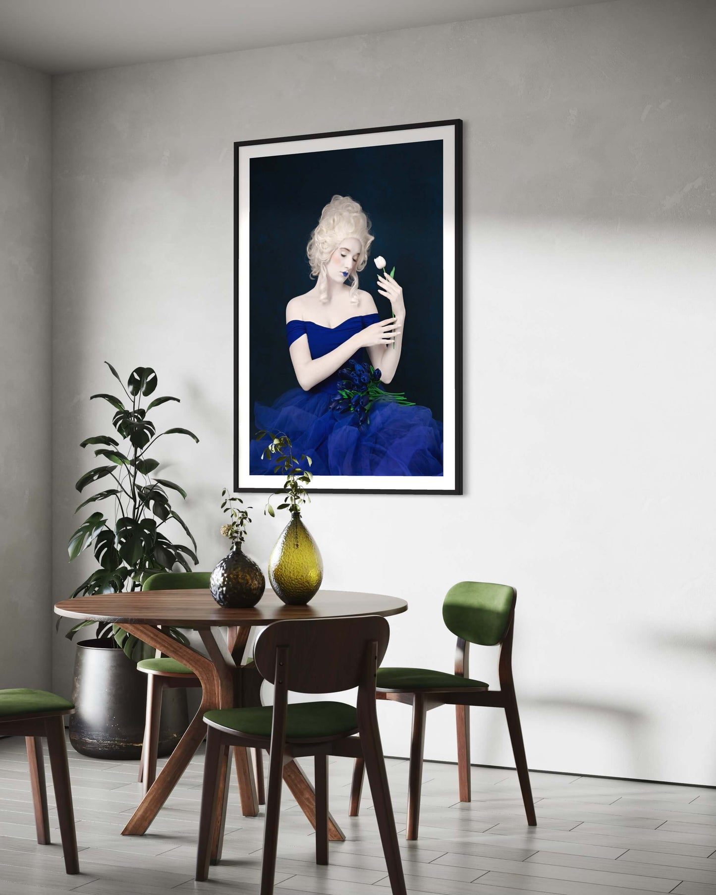 kunst kopen kunst aan de muur wanddecoratie delfts blauw kunst foto vrouw tulp